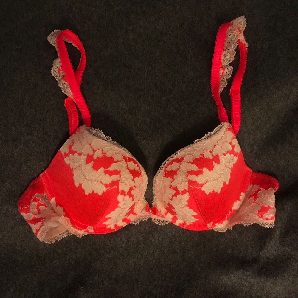 Victoria’s Secret Very Sexy Push-Up Bra
